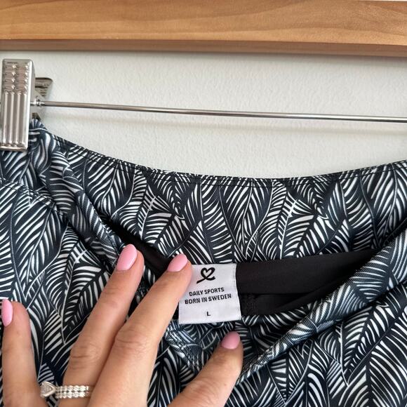 Daily Sports Patterned Layered Mid Rise Pull On Golf Skort Black L - Picture 4 of 6